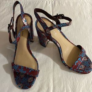 New Gianni Bini Wine multicolor Floral Fabric Heels Sandals Shoes 6.5 M